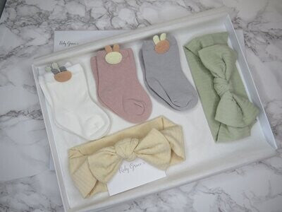 Newborn Gift Set Bunny and Ribbed Knotted Bows